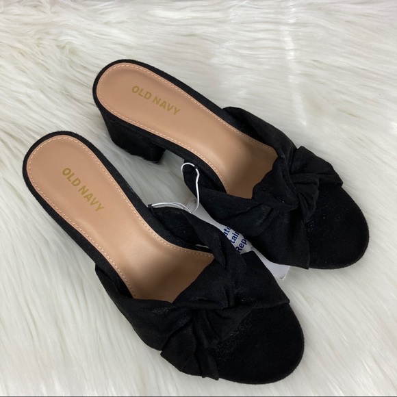 Old navy black velvet block heel sandals - Picture 5 of 10